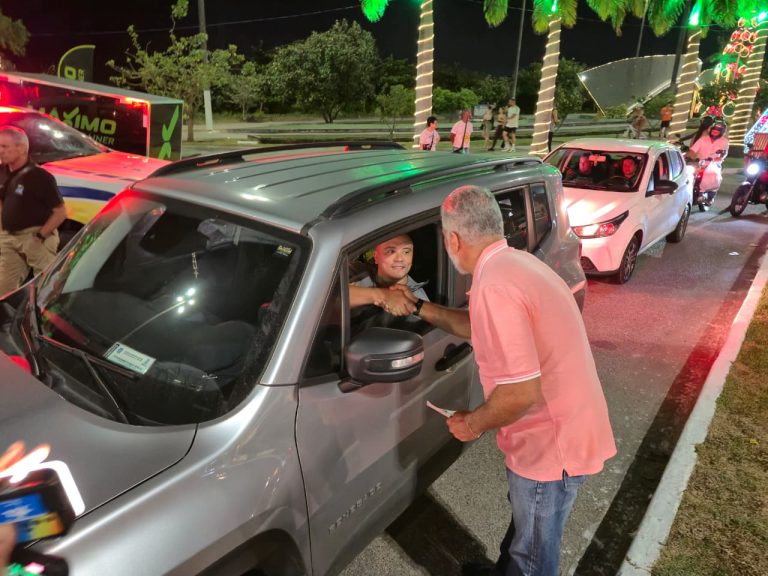 SMTT realiza ação educativa de conscientização em prol da segurança viária
