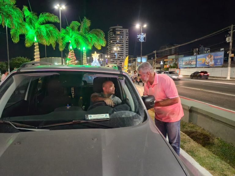 SMTT realiza ação educativa de conscientização em prol da segurança viária