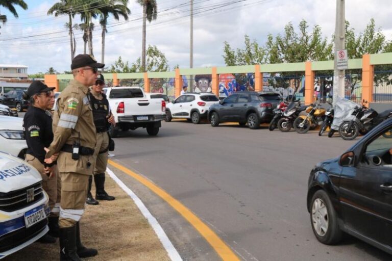 SMTT facilita acesso a carteirinhas de Passe Livre, estacionamento e outros serviços no Tamo Junto Aracaju