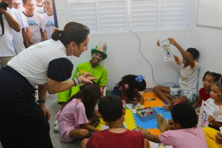 SMTT facilita acesso a carteirinhas de Passe Livre, estacionamento e outros serviços no Tamo Junto Aracaju