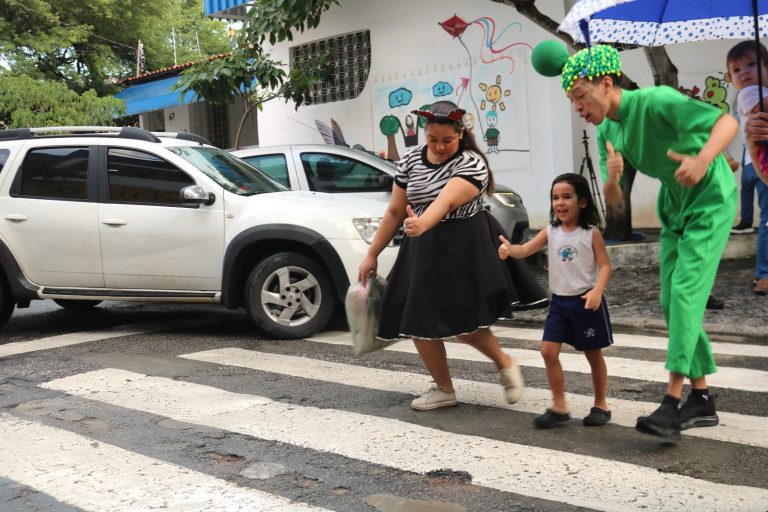 Prefeitura realiza ações de educação para o trânsito durante volta às aulas da rede particular