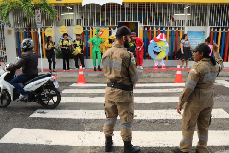 Prefeitura realiza ações de educação para o trânsito durante volta às aulas da rede particular