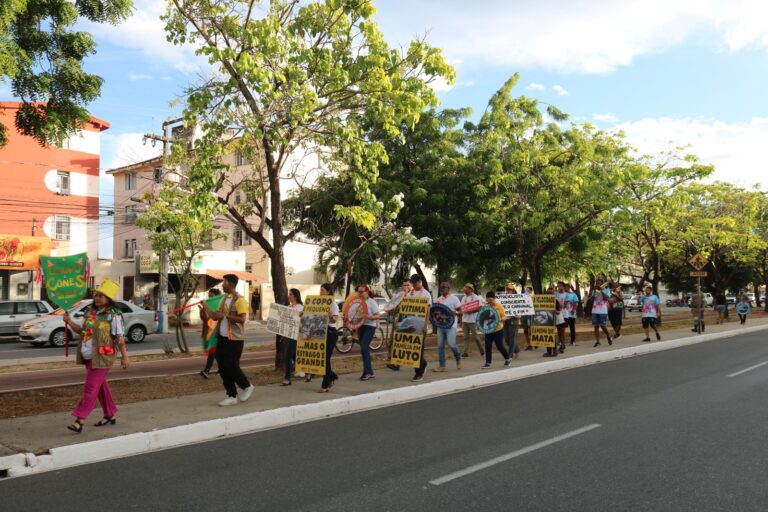 População aprova ação educativa da SMTT para conscientização no trânsito durante o Carnaval