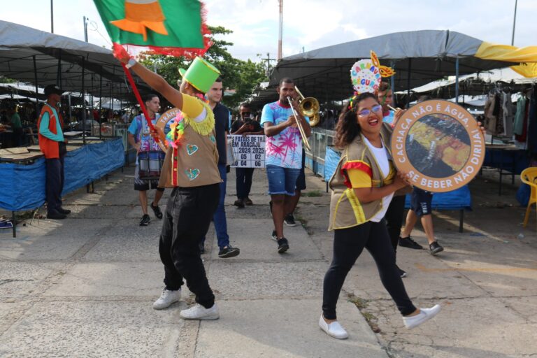 População aprova ação educativa da SMTT para conscientização no trânsito durante o Carnaval